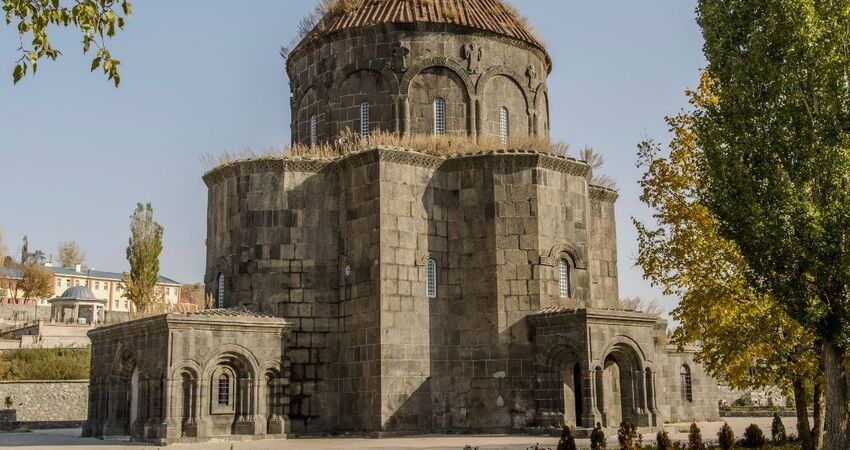 İzmir Çıkışlı Uçaklı Rüya Gibi Doğunun Hazineleri Turu (5 Gece Otel Konaklamalı)