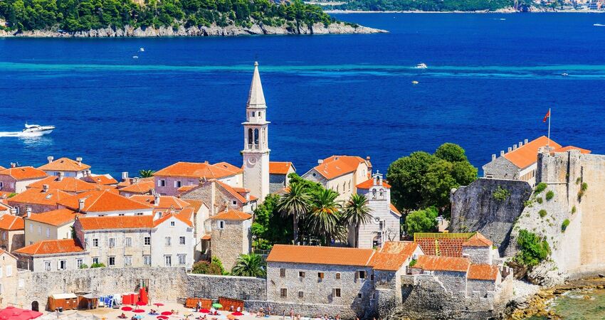 IZMIR BUDVA Air Montenegro Havayolları ile 3 Gece 4 Gün (ADB-TIV-ADB) Nisan 2025 - Ekim 2025 Budva